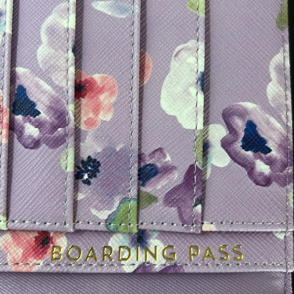 Love & Lore Floral Travel Document Wallet Organizer 9”x5” - Picture 9 of 16